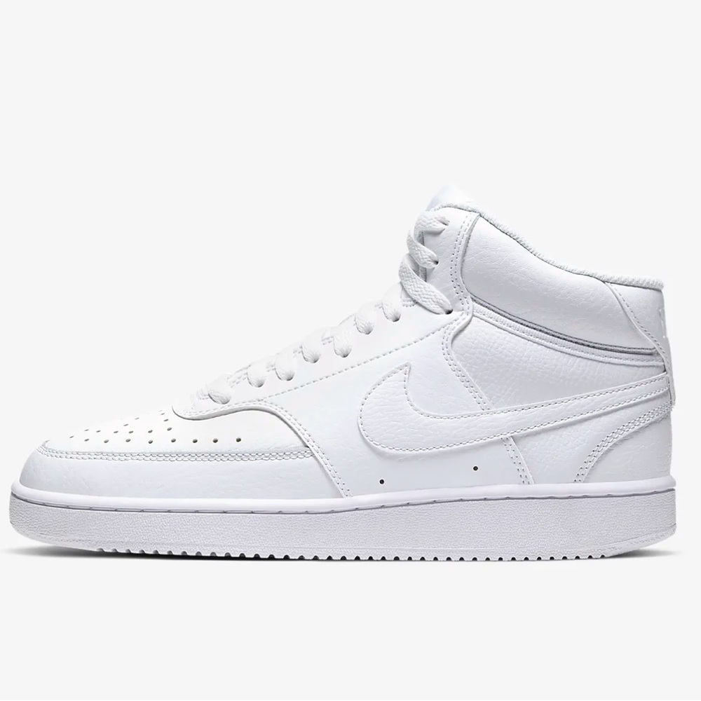 Nikecourt vision mid. White. Size 6